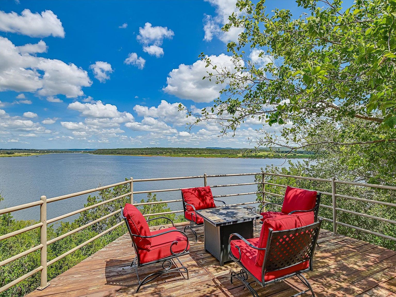 102 Center Cove I Loop #I Spicewood, TX 78669 - Thumbnail 2