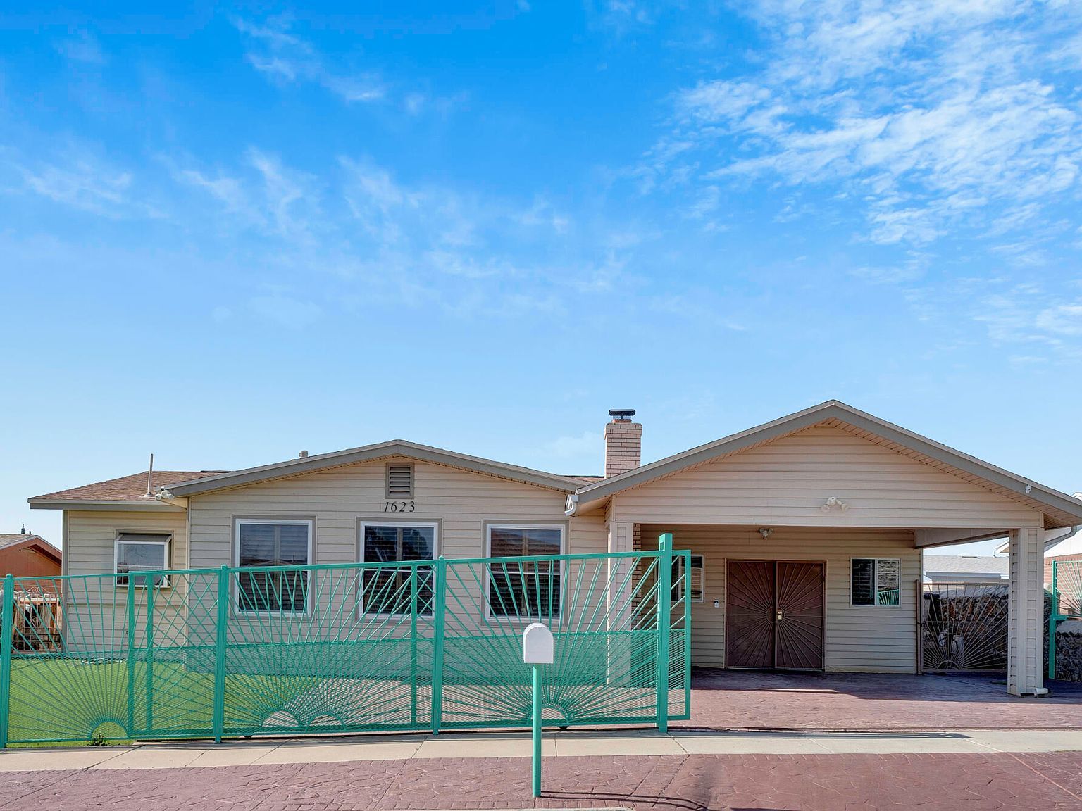 1623 Phil Gibbs Dr El Paso, TX 79936 - Thumbnail 2