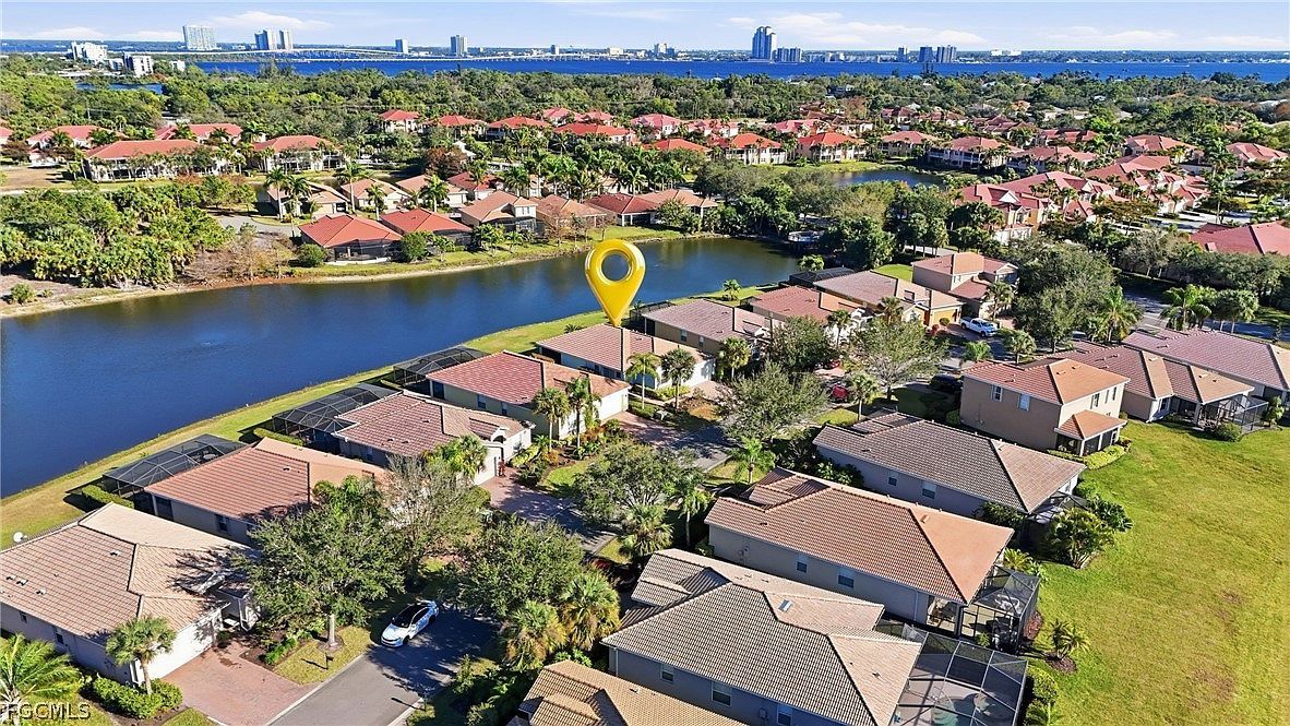 13056 Silver Thorn Loop North Fort Myers, FL 33903 - Thumbnail 2