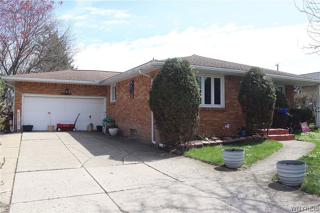 118 Audet Dr Cheektowaga, NY 14227  | Single Family