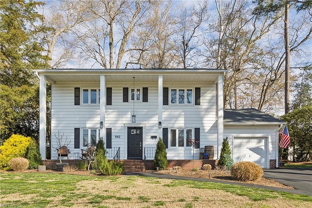 542 Kings Ct Newport News, VA 23606  | Single Family