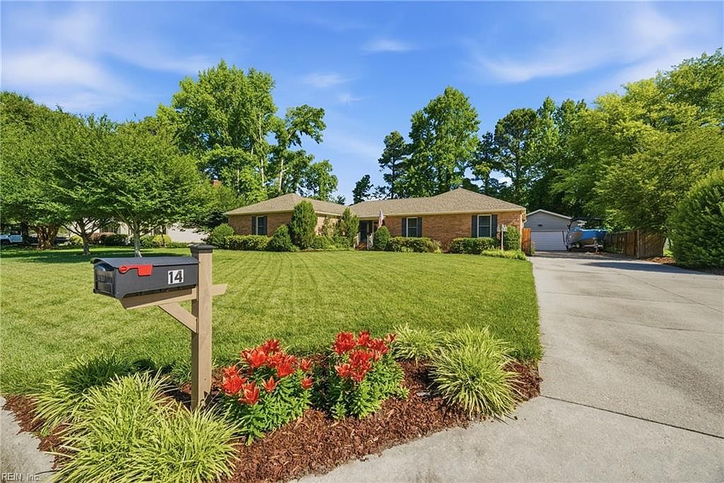 14 Valmoore Dr Poquoson, VA 23662, 23662