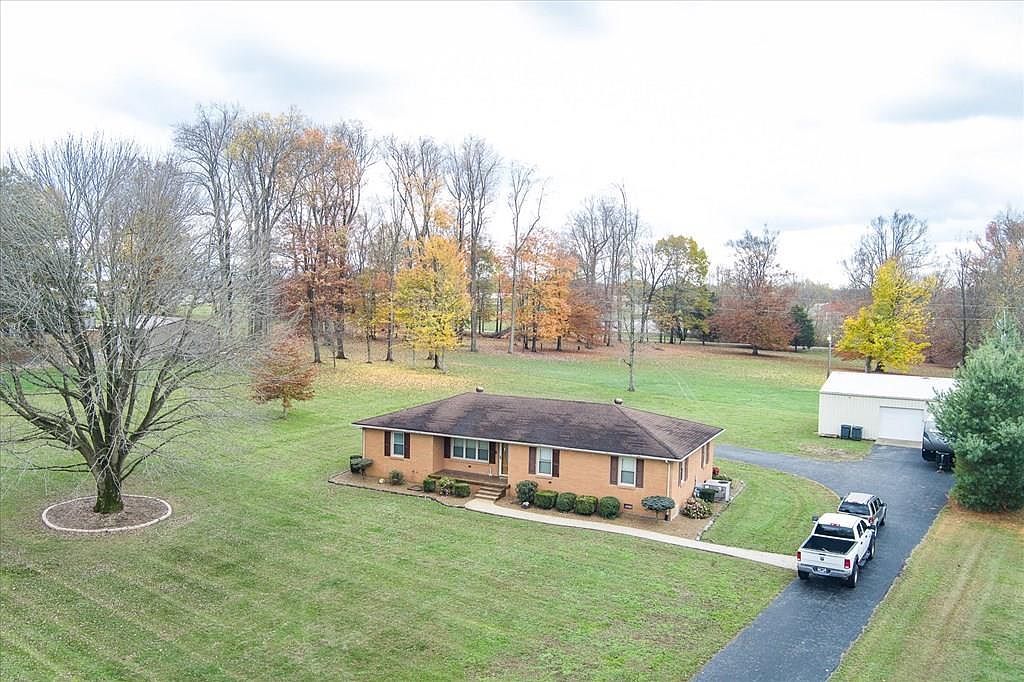 1200 Sullivan Dr Lafayette, TN 37083 - Thumbnail 2