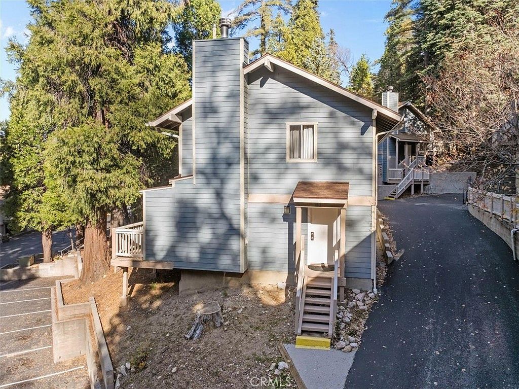 306 Canyon Crest Ln Lake Arrowhead, CA 92352 - Thumbnail 2