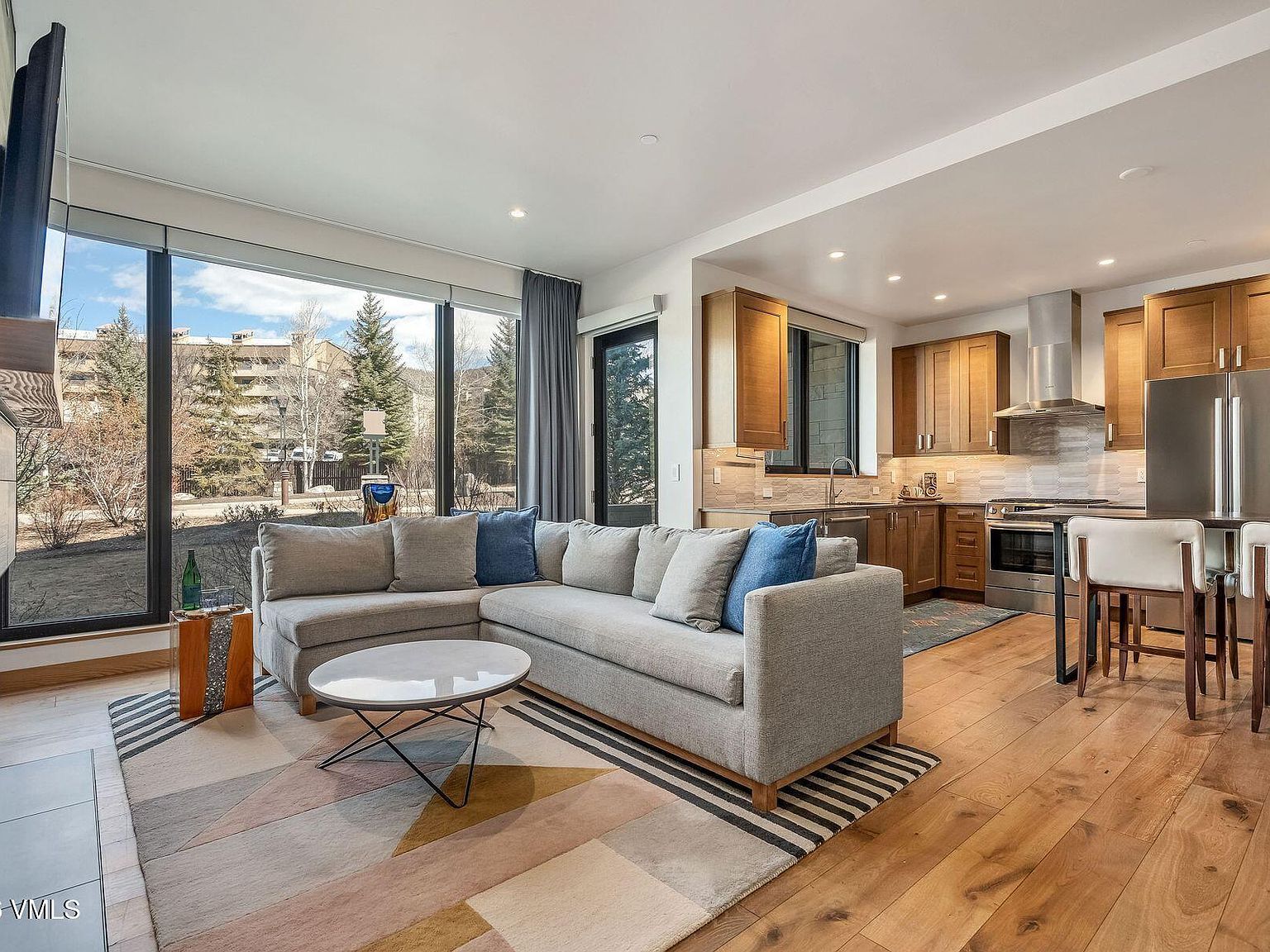1 Waterfront Way #101 Avon, CO 81620  | Condominium