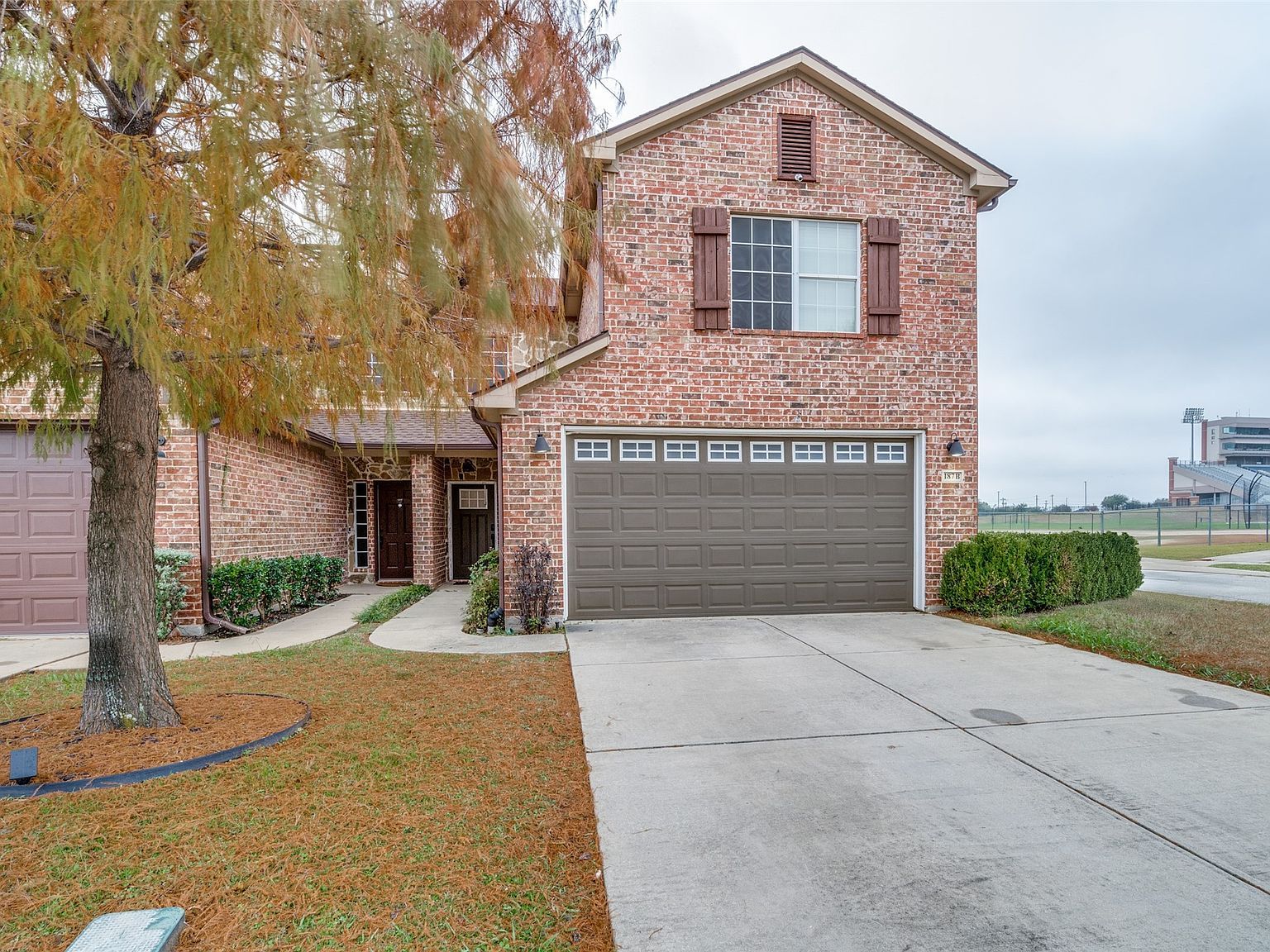 187 Castleridge Dr #B Little Elm, TX 75068 - Thumbnail 2