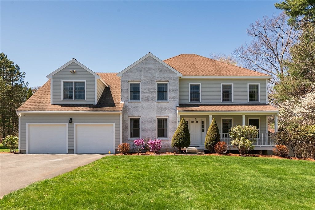 15 Ministers Way Stow, MA 01775  | Single Family