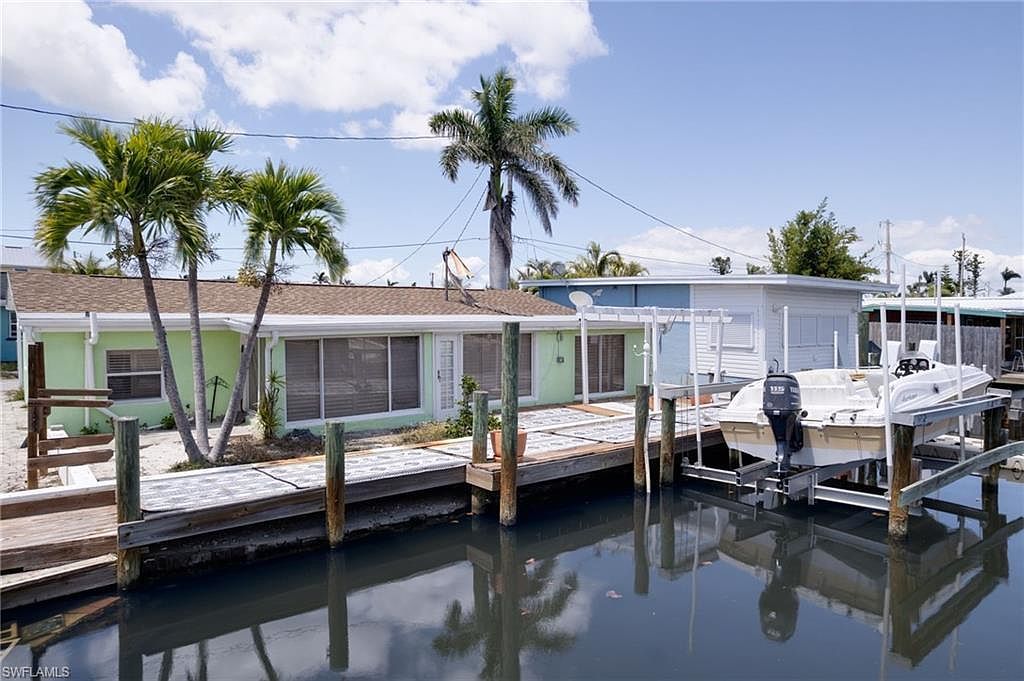 2647 Pine St Matlacha, FL 33993 - Thumbnail 2