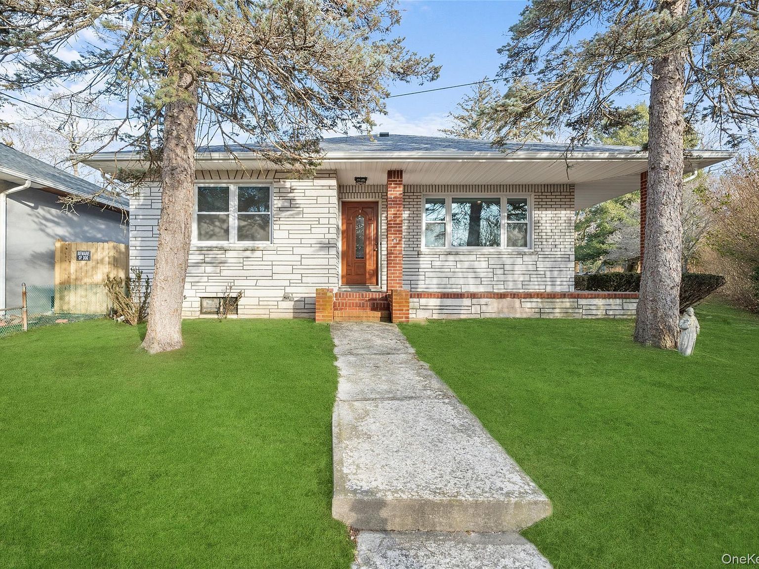 200 N Side Rd Wading River, NY 11792 - Thumbnail 2