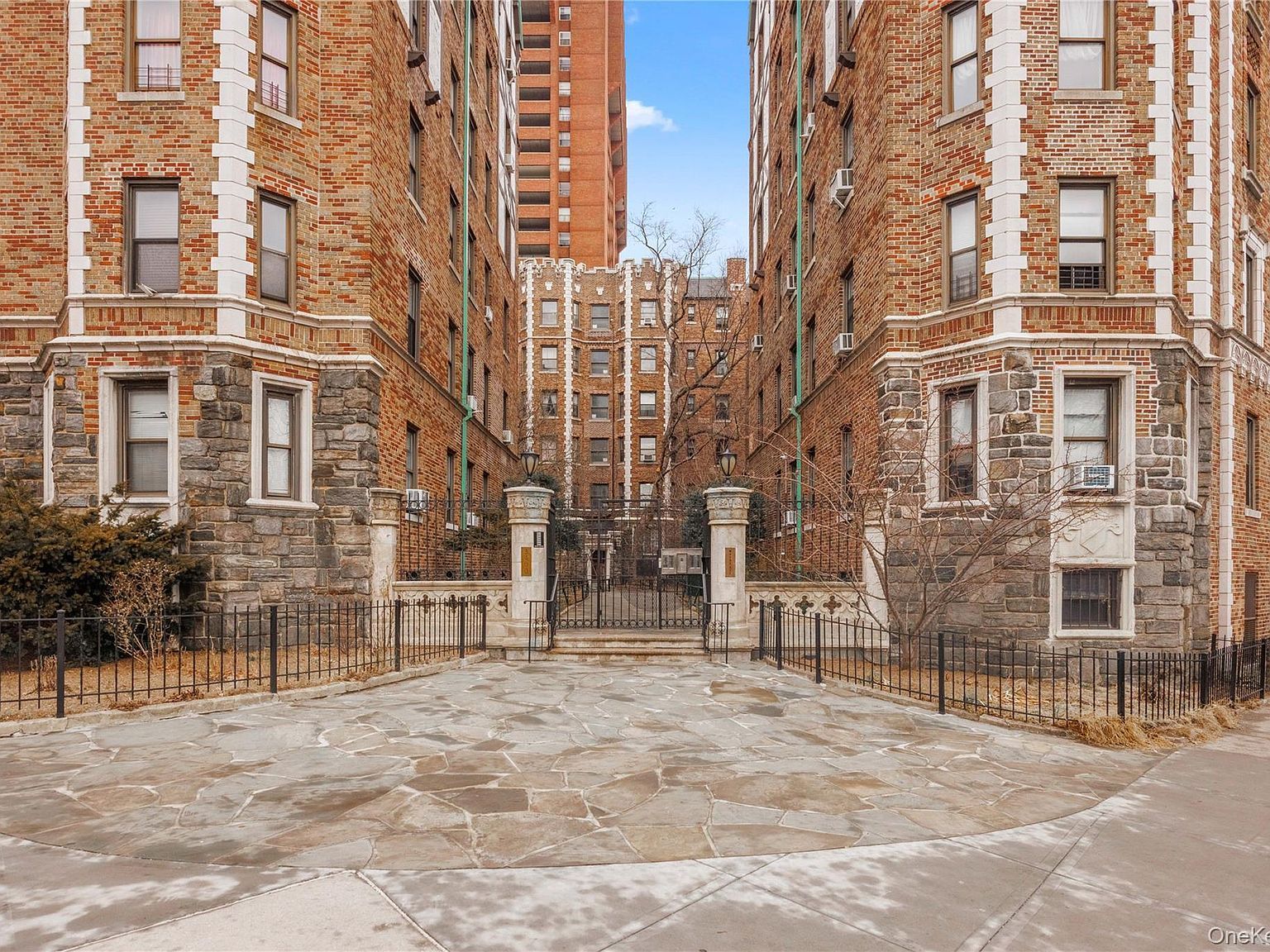 3394 Wayne Ave APT E23 Bronx, NY 10467 - Thumbnail 2