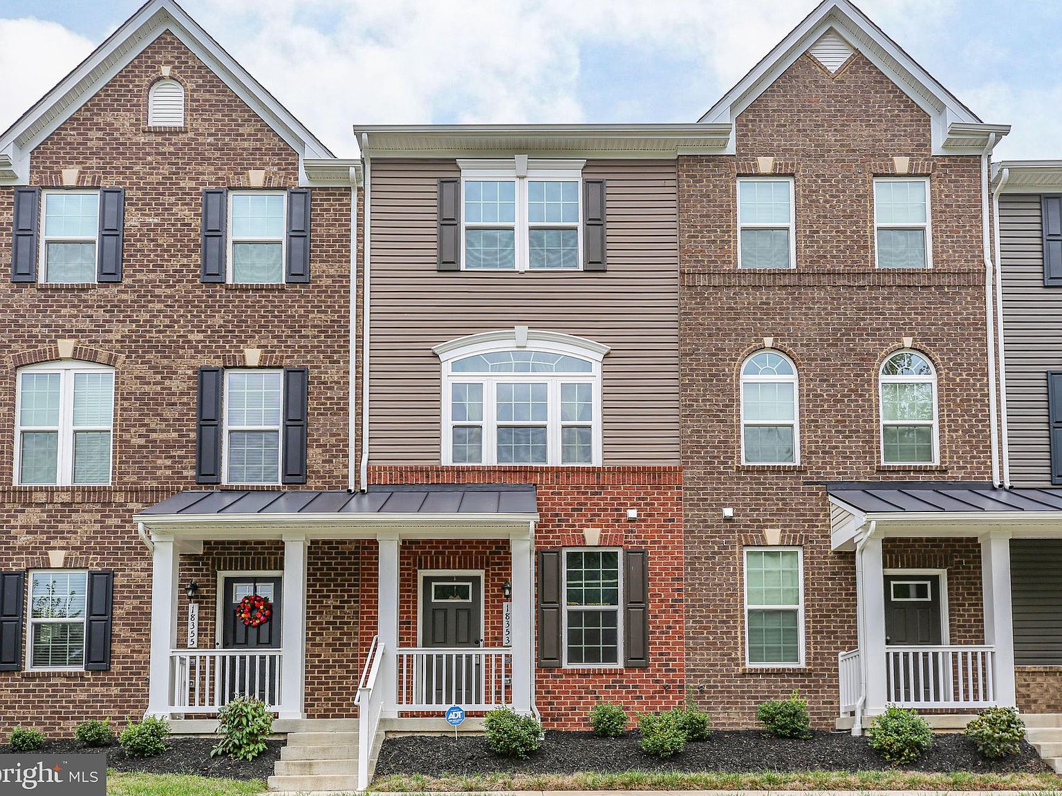 18353 Reaper Hill Ct Triangle, VA 22172 - Thumbnail 2