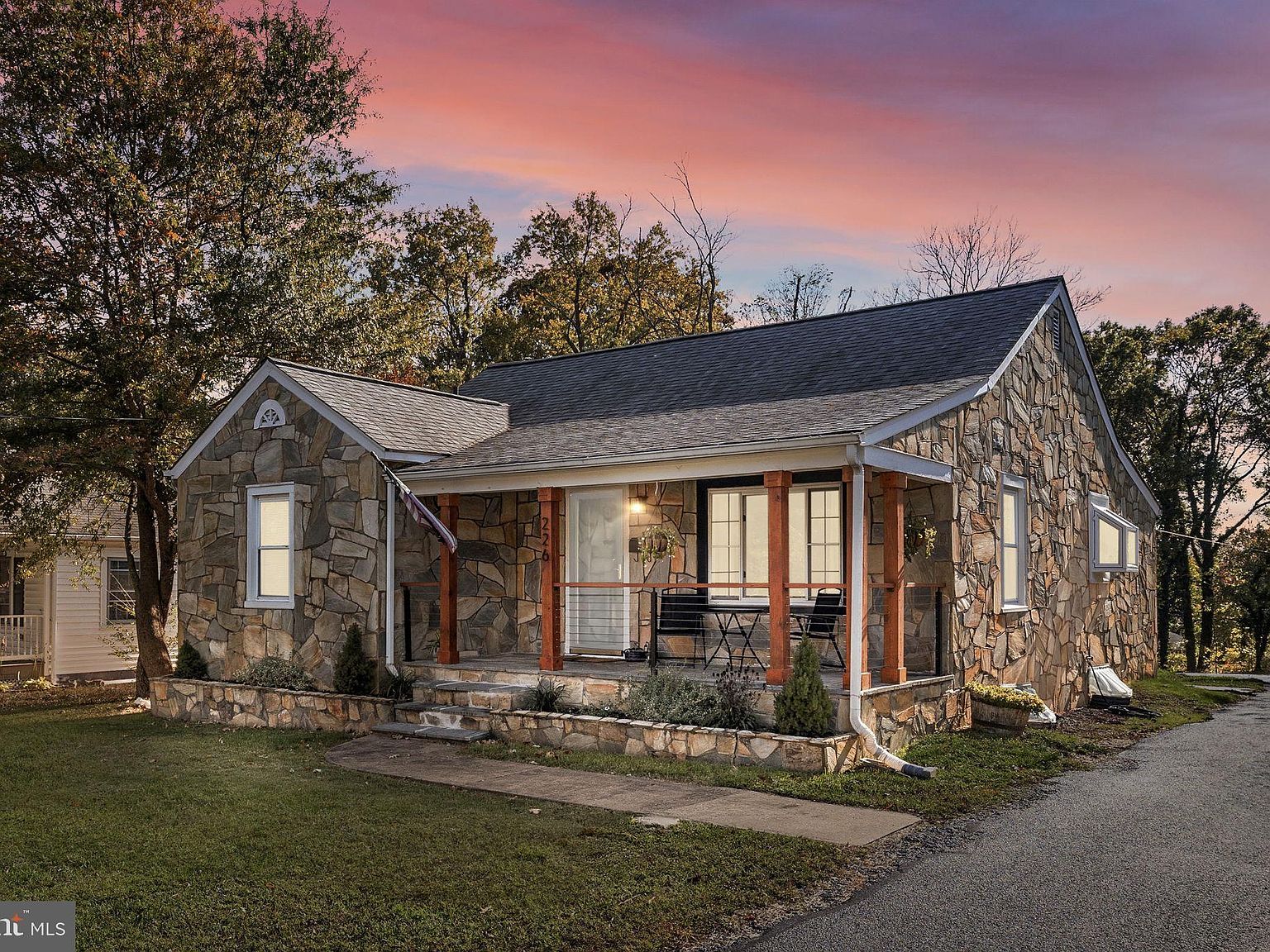 226 Hillcrest Dr Fredericksburg, VA 22401 - Thumbnail 2