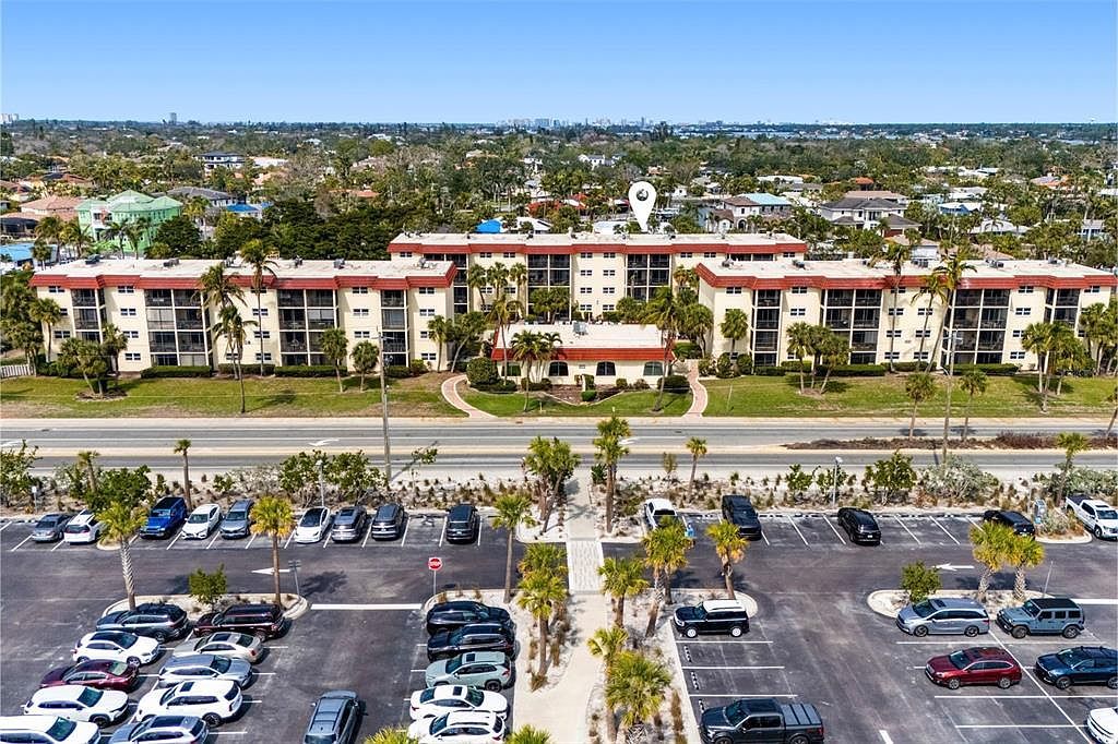 915 Beach Rd APT 318 Sarasota, FL 34242 - Thumbnail 2
