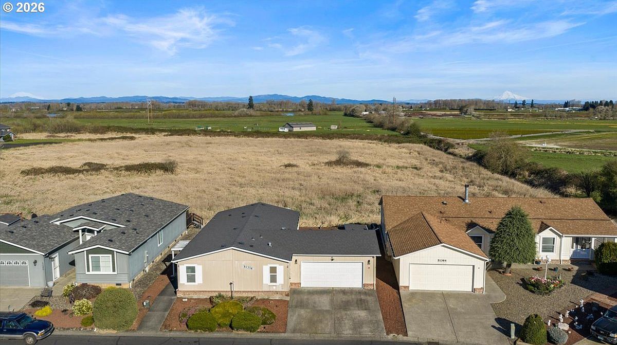 51374 SE Hoodview Dr Scappoose, OR 97056  | New build