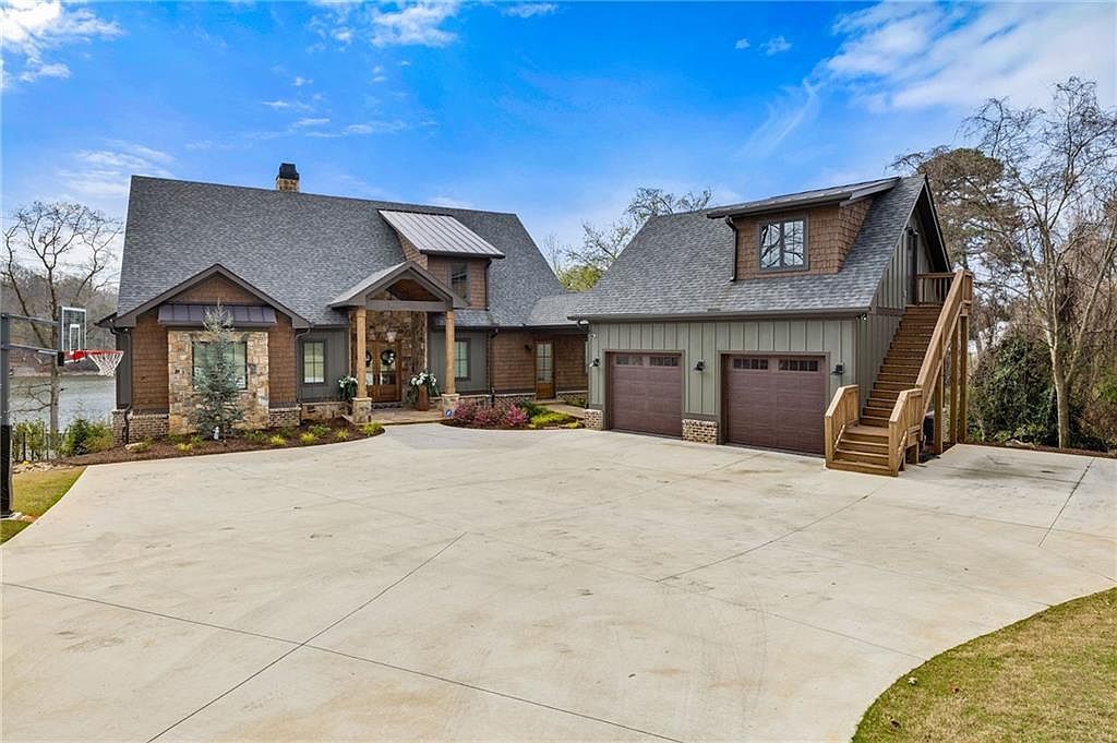 3109 Emerald Cir Gainesville, GA 30501 - Thumbnail 2