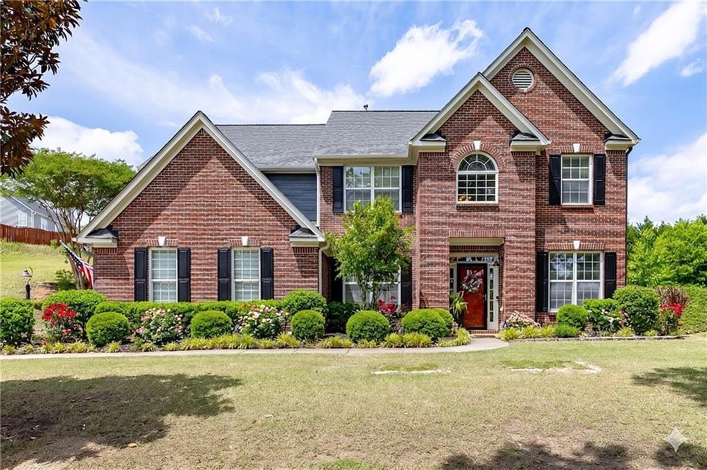 933 Cruce Lake Dr Hoschton, GA 30548, 30548