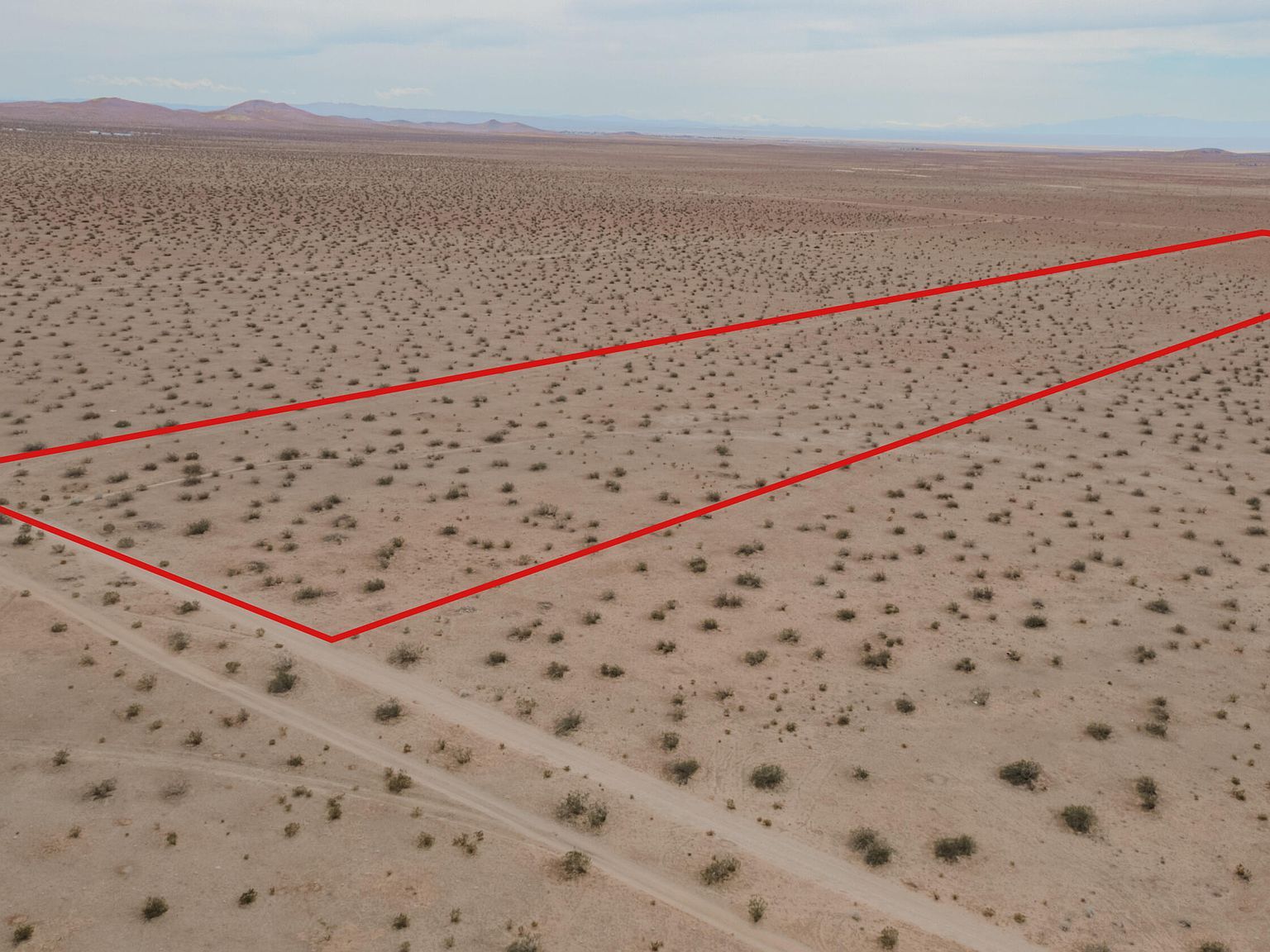 Sequioa Edwards, CA 93523 - Thumbnail 2