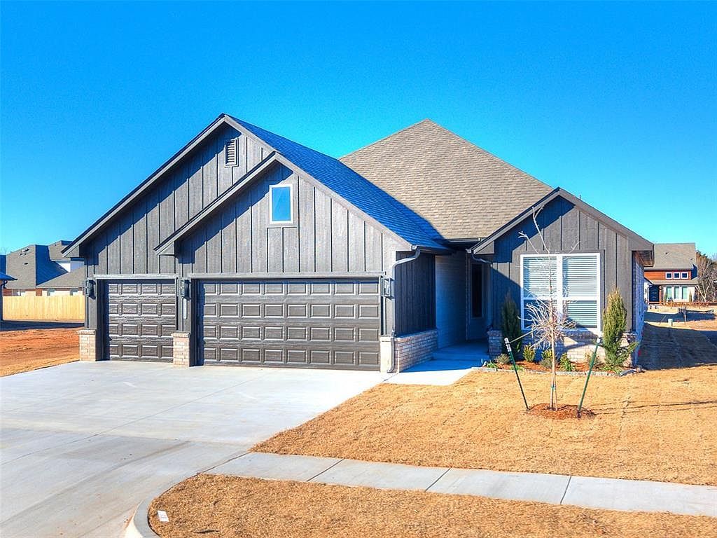 7713 Wilshire Woods Dr Yukon, OK 73099 - Thumbnail 2