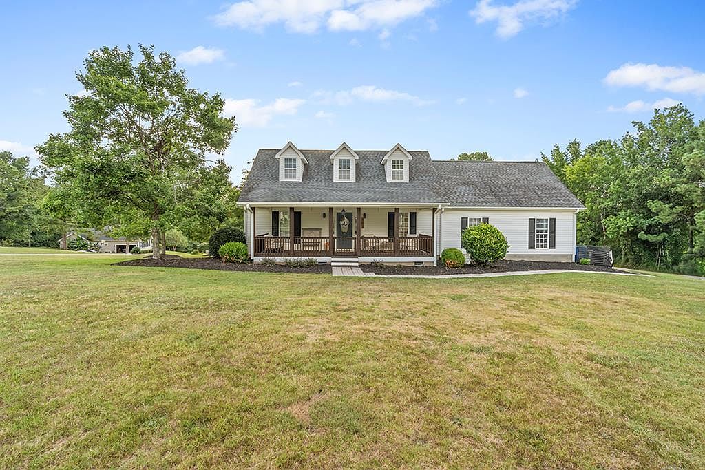 401 Bent Creek Rd Greenwood, SC 29649 - Thumbnail 2