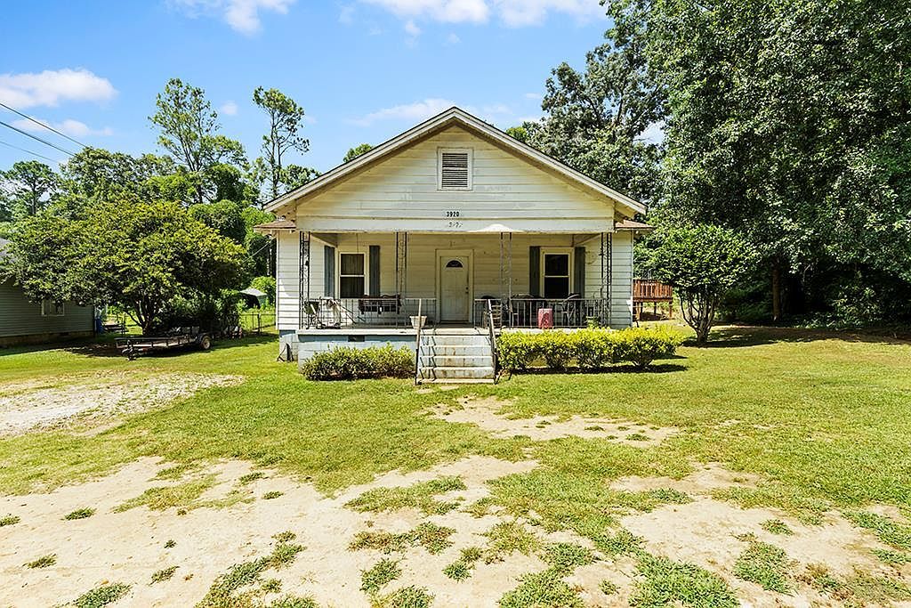 3920 Harless St Greenwood, SC 29646 - Thumbnail 2