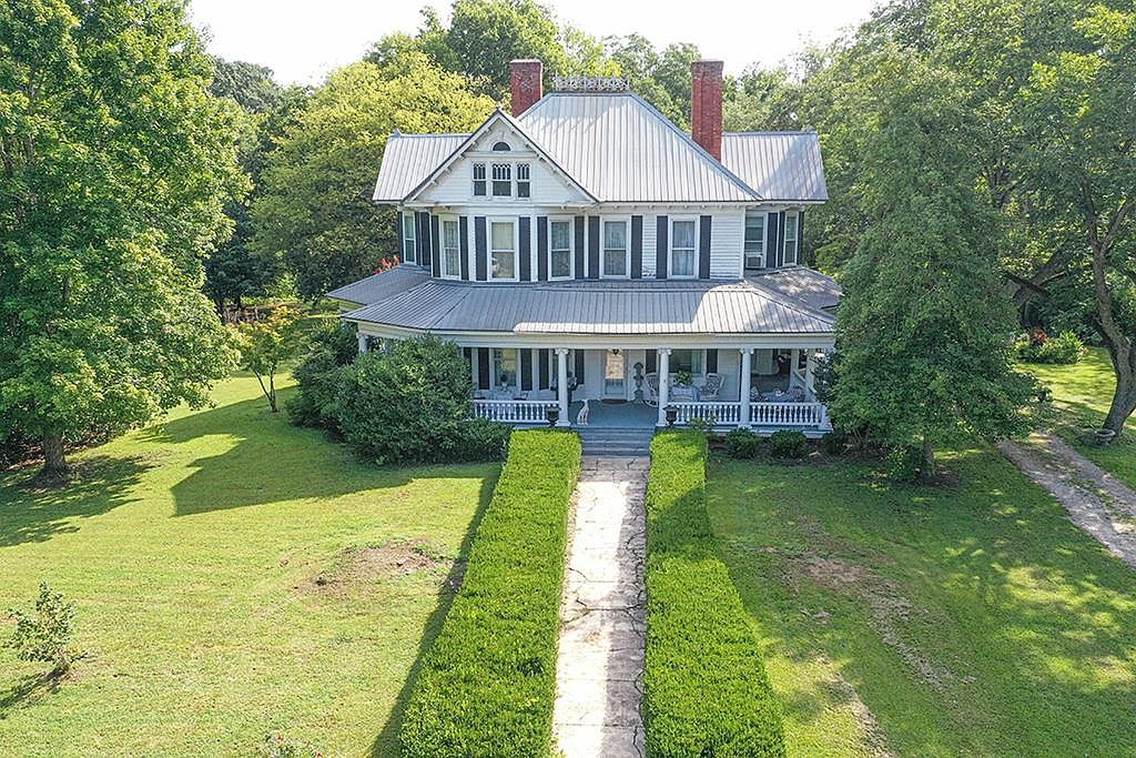 629 N Main St Cross Hill, SC 29332 - Thumbnail 2