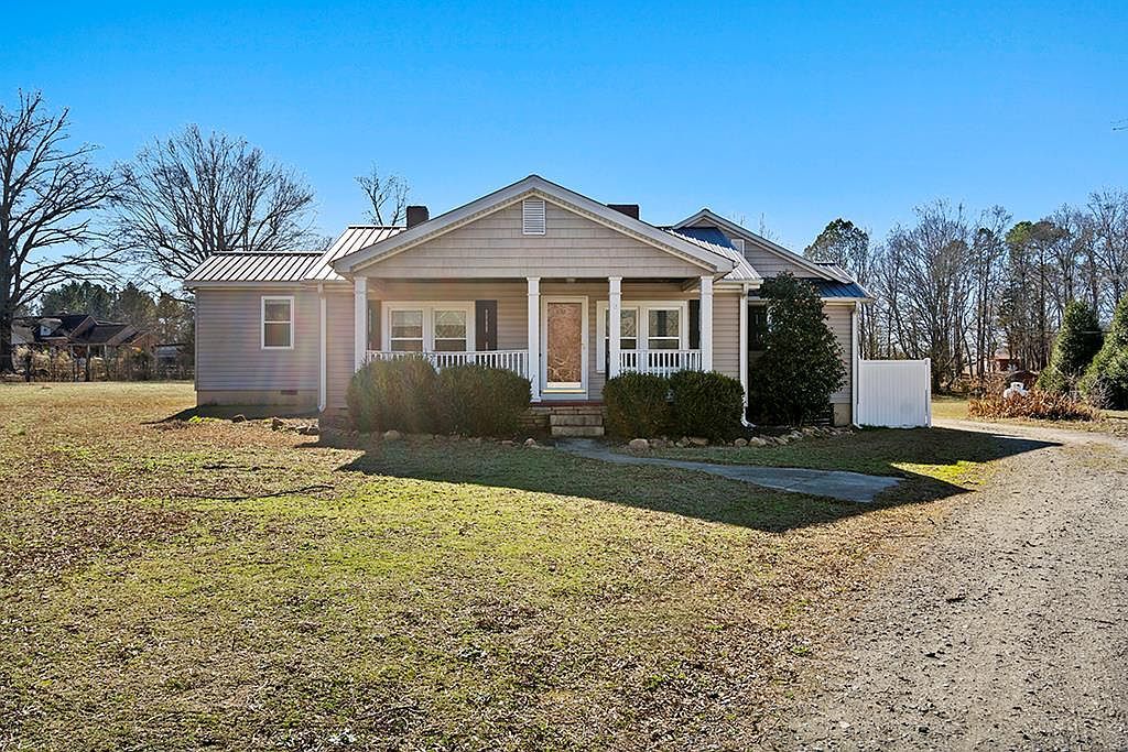 5221 Highway 185 Hodges, SC 29653 - Thumbnail 2