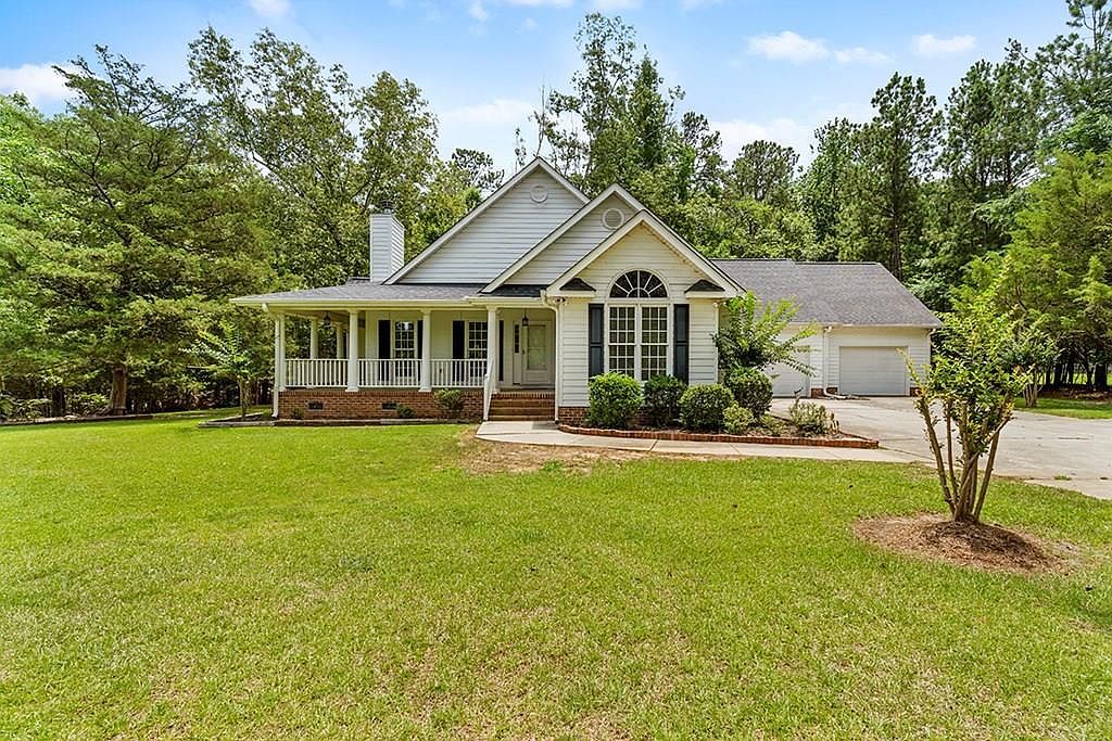 318 Pucketts Pointe Rd Greenwood, SC 29649, 29649