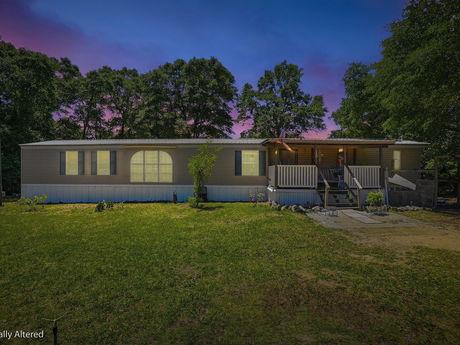 12 E Royal Palm Ave Defuniak Springs, FL 32433, 32433