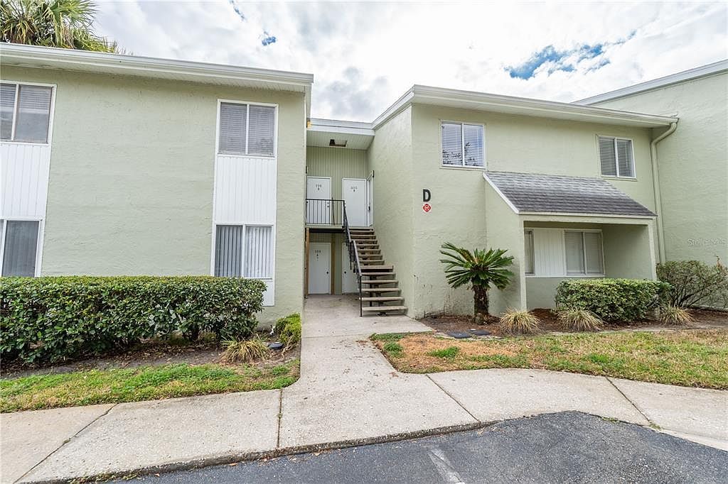 600 Fairways Cir #B Ocala, FL 34472 - Thumbnail 2