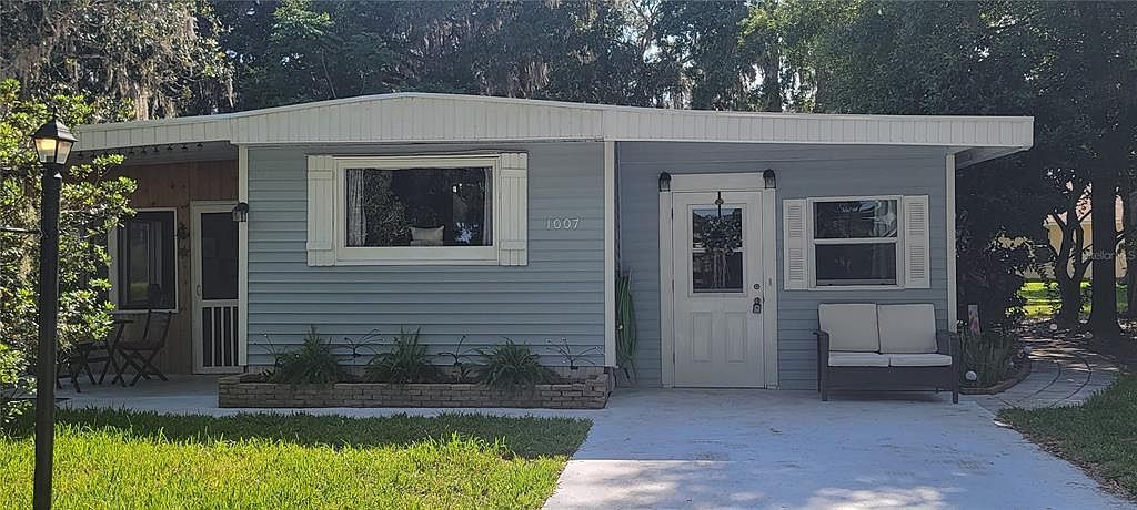 1007 Aloha Way Lady Lake, FL 32159 - Thumbnail 2