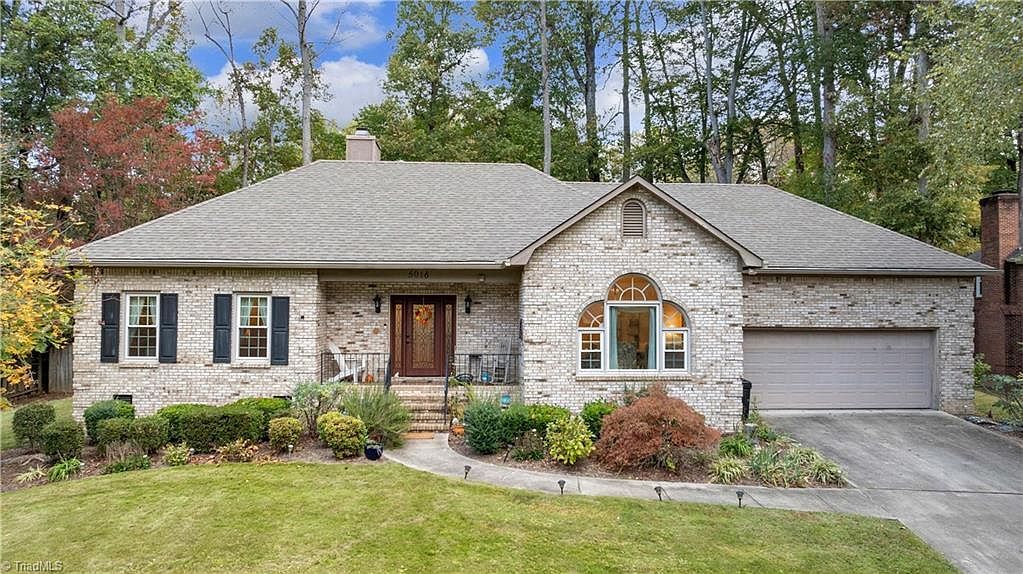 5016 Meadow Hill Ct Winston Salem, NC 27106 - Thumbnail 2