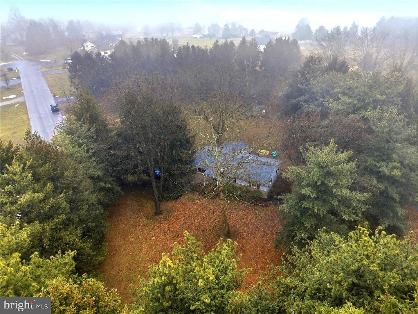 15 Catalina Dr Mount Wolf, PA 17347 - Thumbnail 2