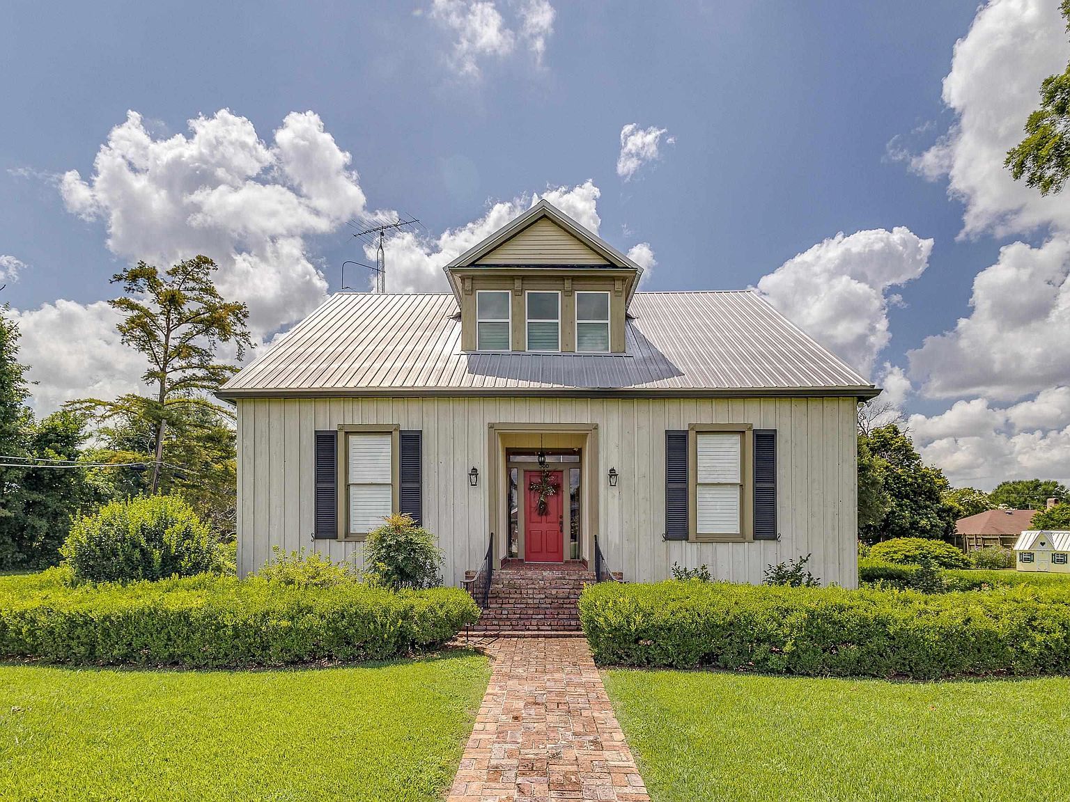300 S Lincoln St Tallulah, LA 71282 - Thumbnail 2