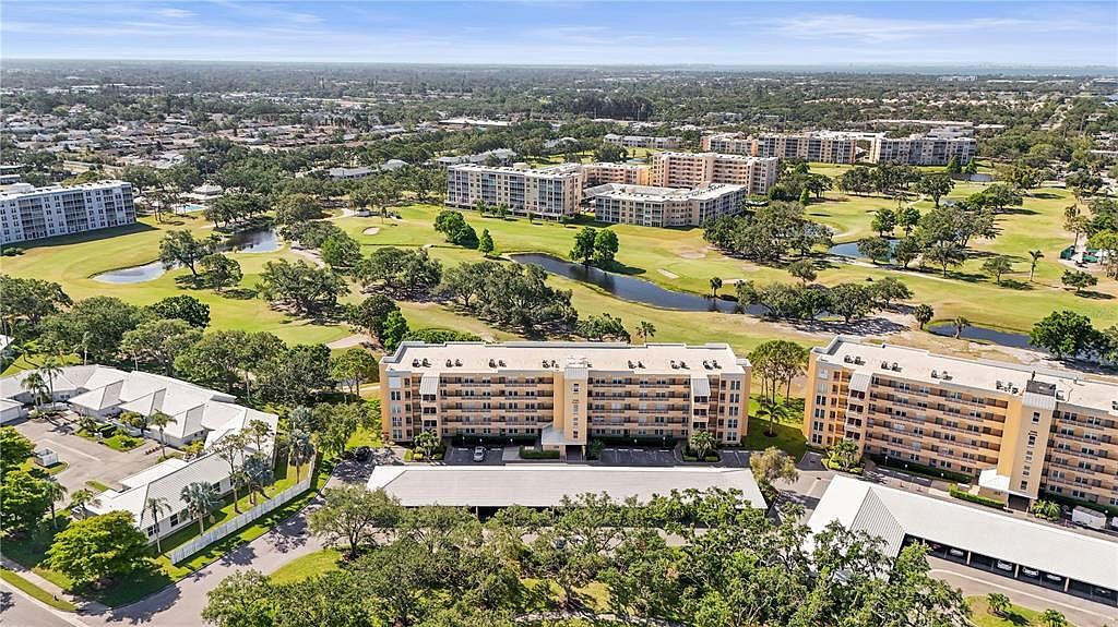 3750 Pinebrook Cir APT 104 Bradenton, FL 34209 - Thumbnail 2