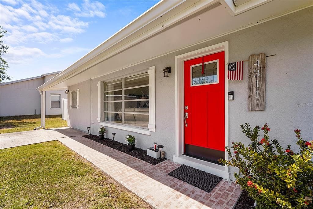 4311 2nd Ave E Bradenton, FL 34208 - Thumbnail 2