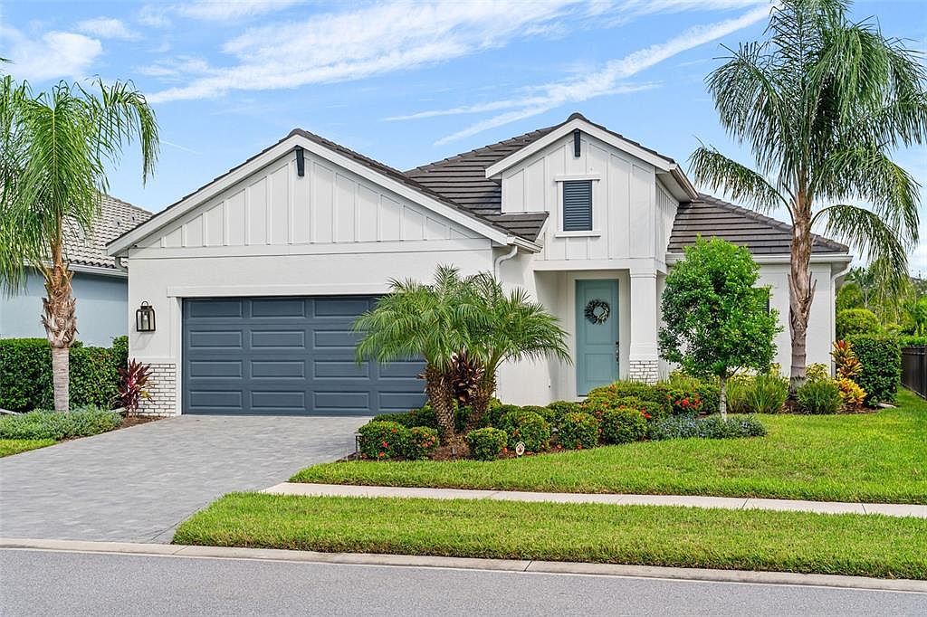 2720 Butterfly Jasmine Trl Sarasota, FL 34240 - Thumbnail 2