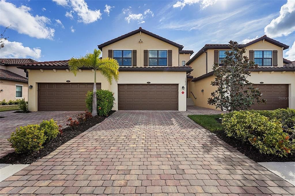 12490 Ghiberti Cir UNIT 201 Venice, FL 34293 - Thumbnail 2