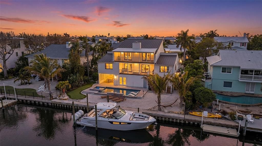 519 Loquat Dr Anna Maria, FL 34216 - Thumbnail 2