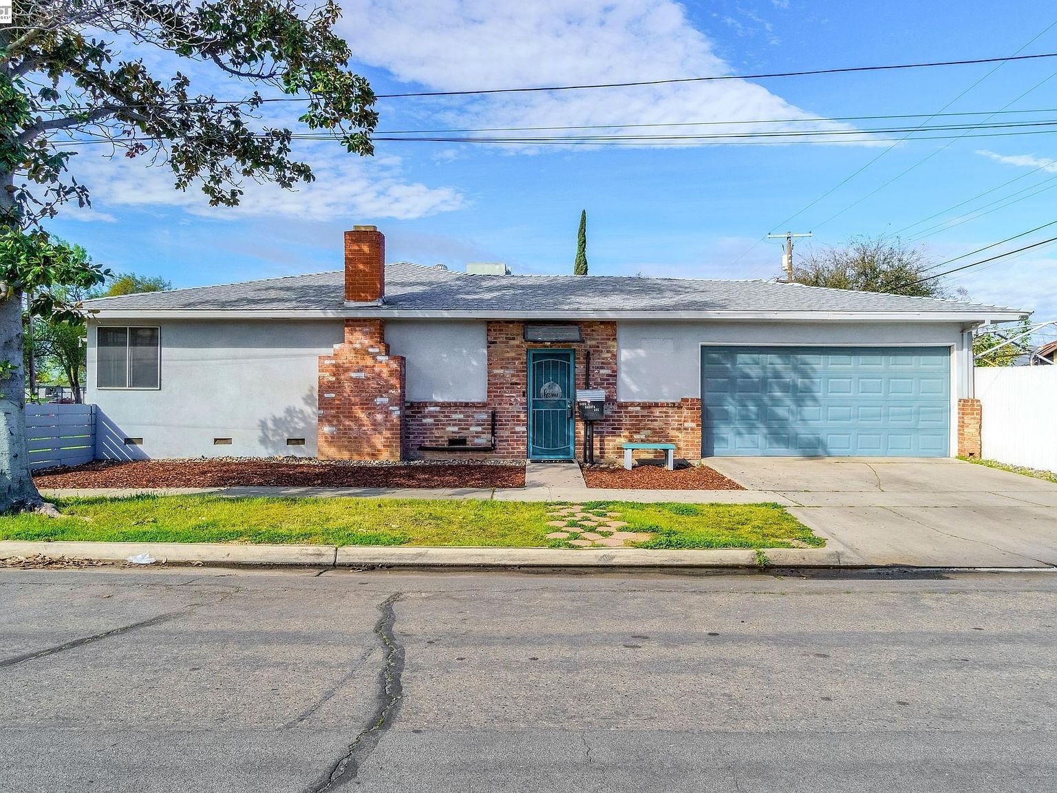 3495 E Dakota Ave Fresno, CA 93726 - Thumbnail 2