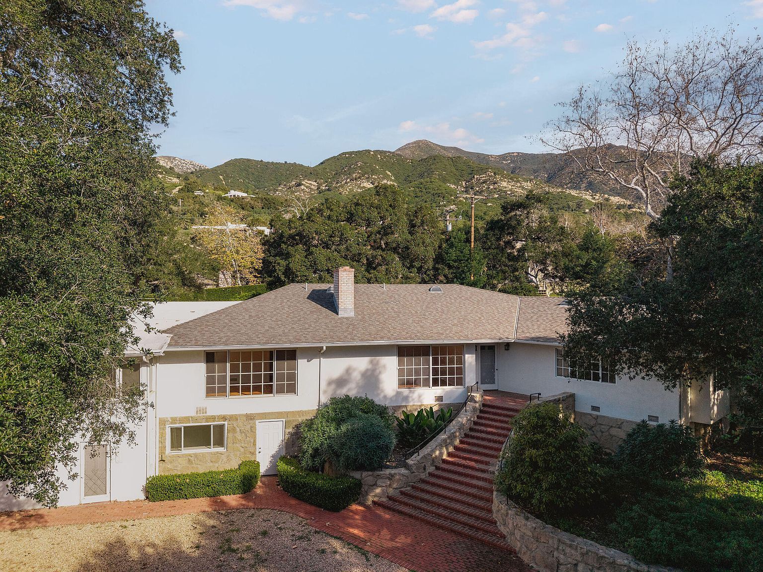 1175 E Mountain Dr Santa Barbara, CA 93108 - Thumbnail 2
