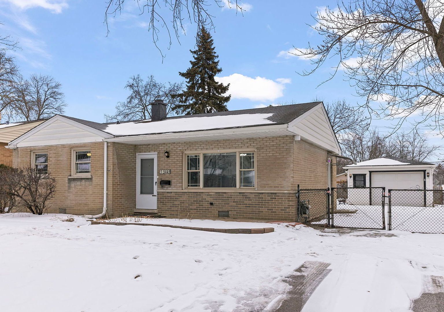 5441 Benton Ave Downers Grove, IL 60515 - Thumbnail 2