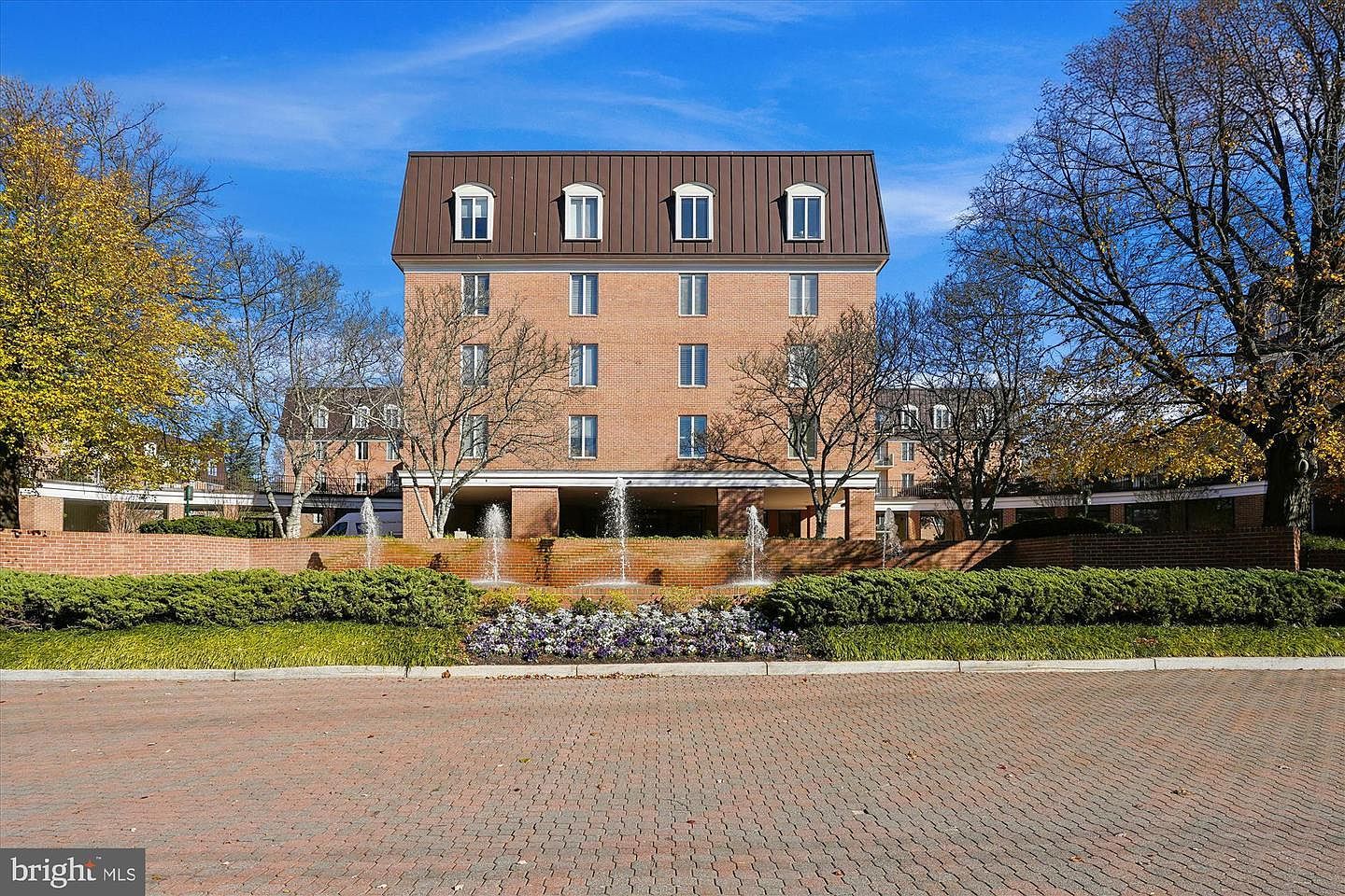 8101 Connecticut Ave APT C-601 Chevy Chase, MD 20815 - Thumbnail 2