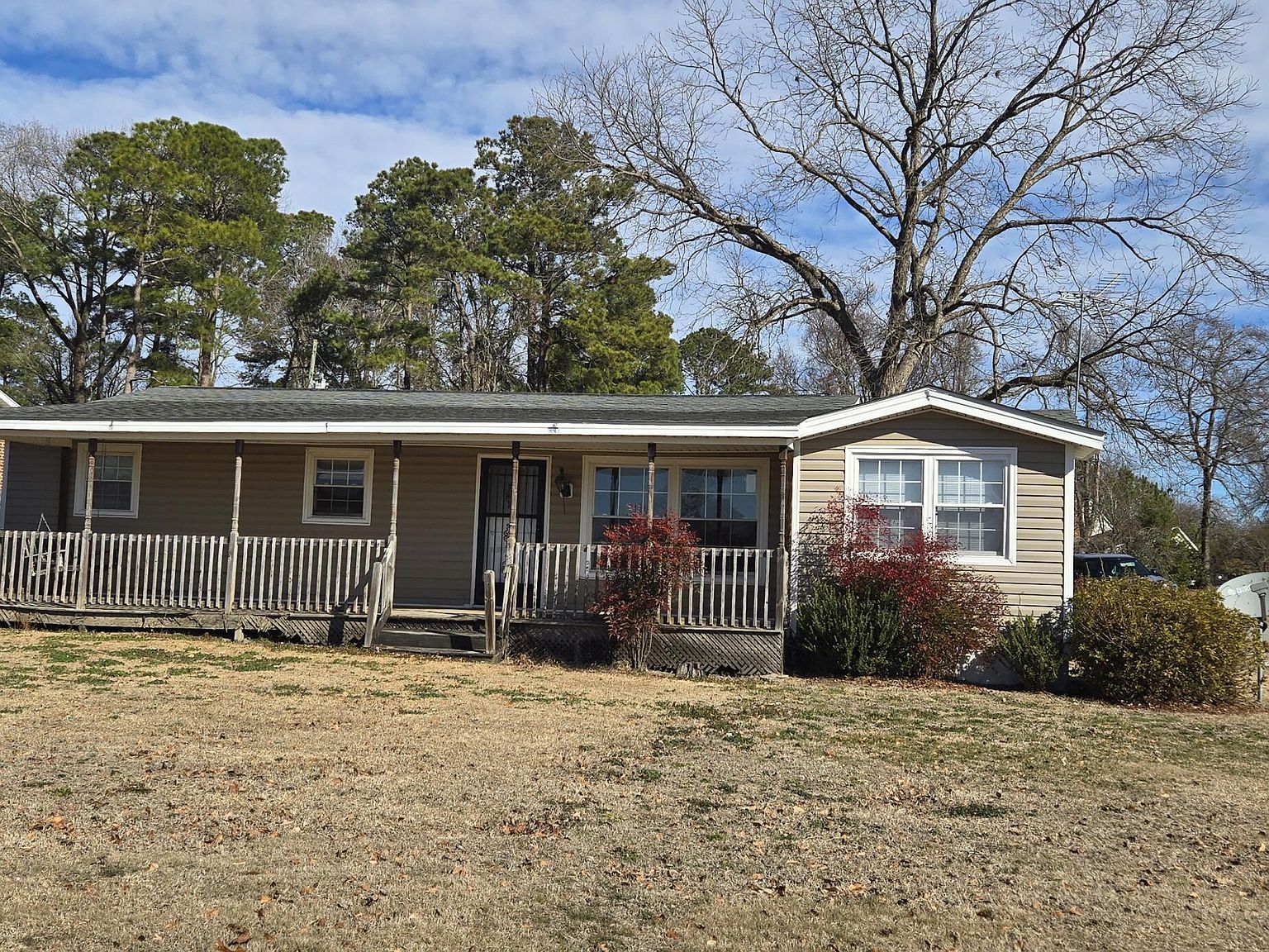 480 Five Bridge Rd Clinton, NC 28328 - Thumbnail 2