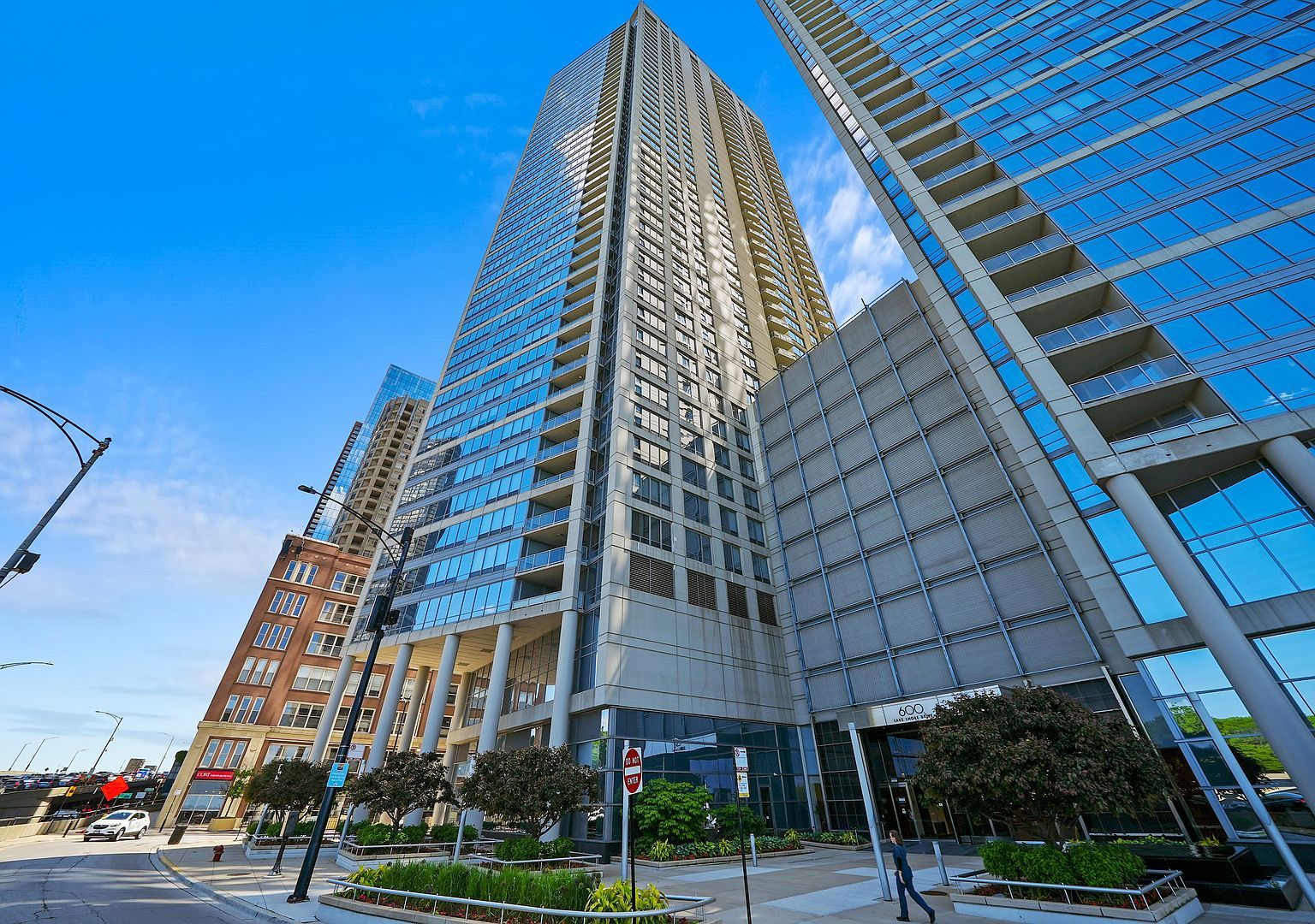 600 N Lake Shore Dr APT 1105 Chicago, IL 60611 - Thumbnail 2