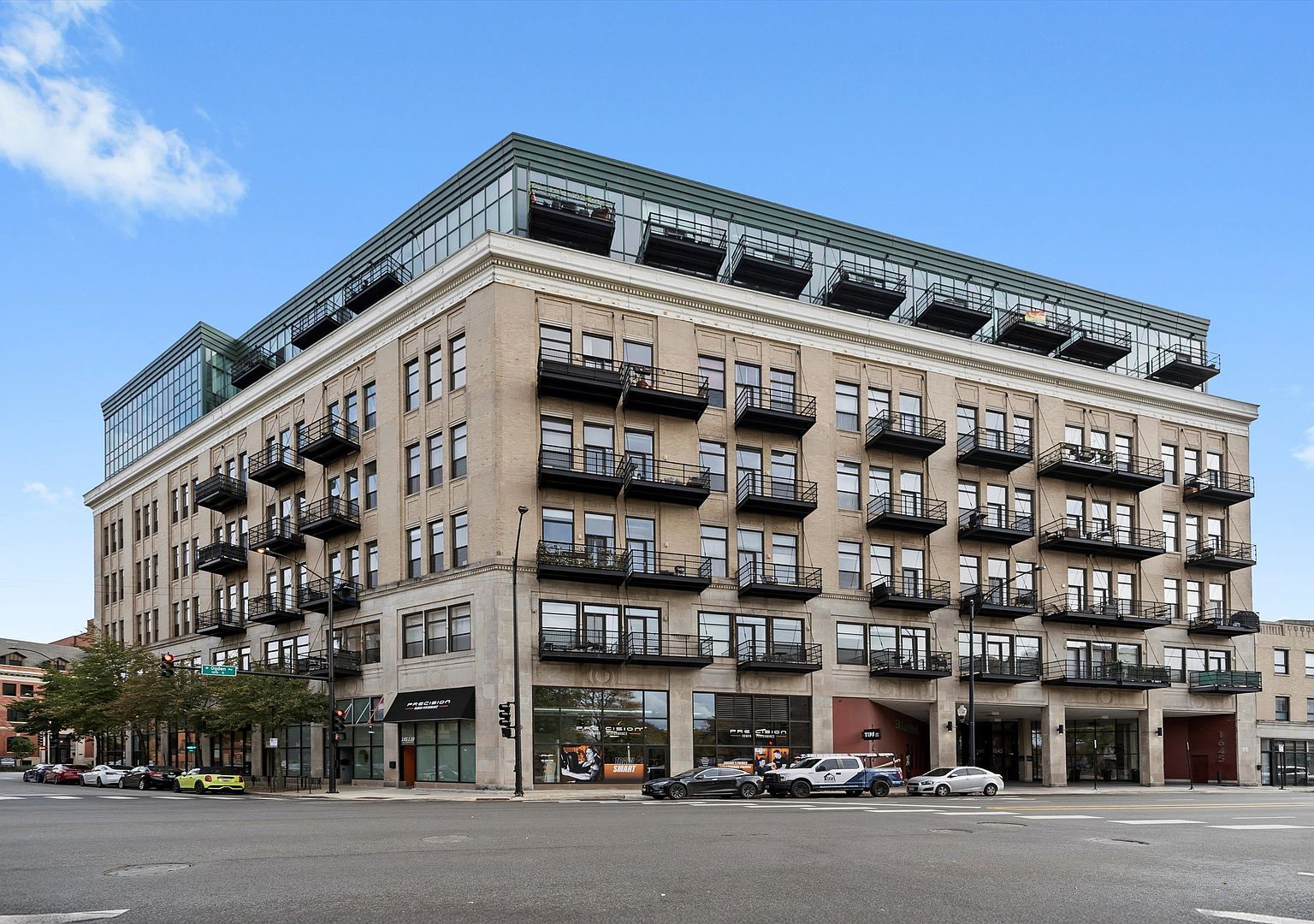 1645 W Ogden Ave UNIT 702 Chicago, IL 60612 - Thumbnail 2