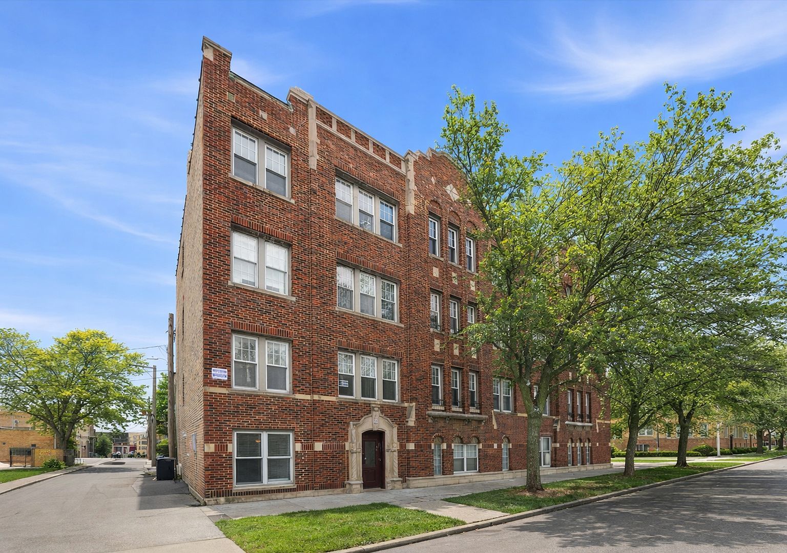 2504 W Balmoral Ave APT 1D Chicago, IL 60625 - Thumbnail 2