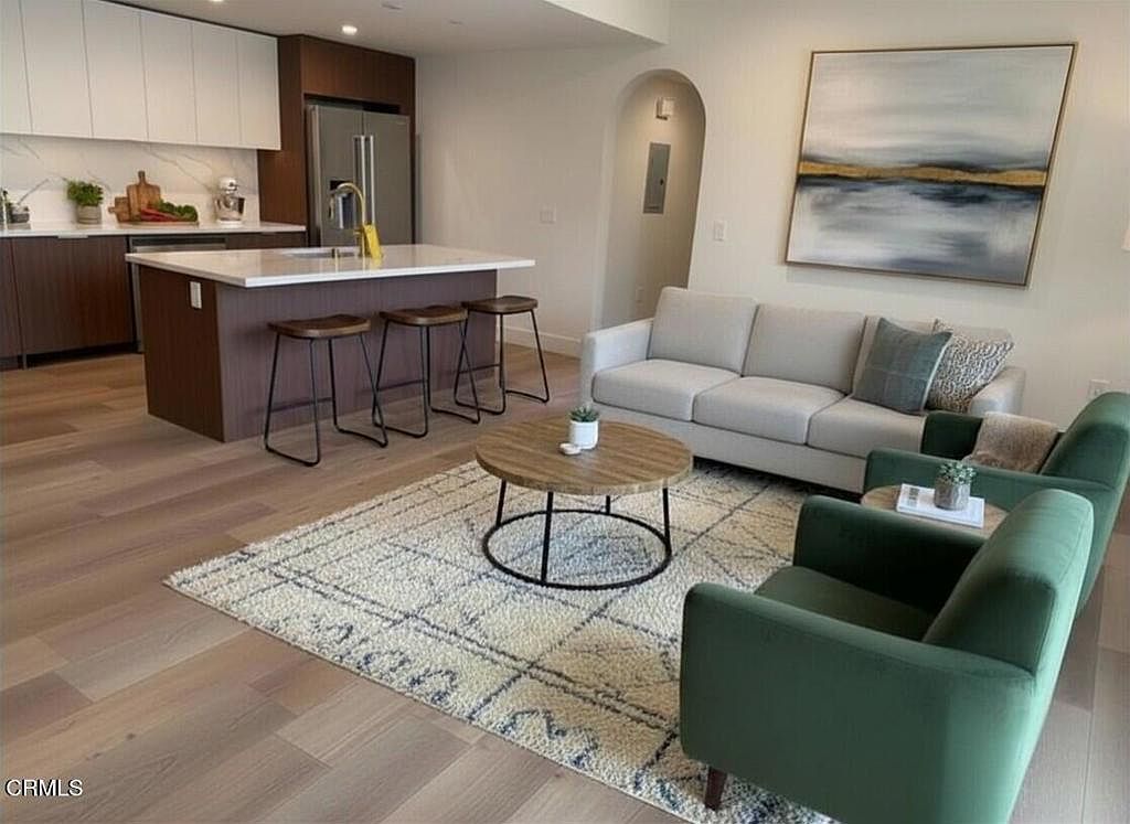 139 S Oak Knoll Ave #303 Pasadena, CA 91101  | Condominium