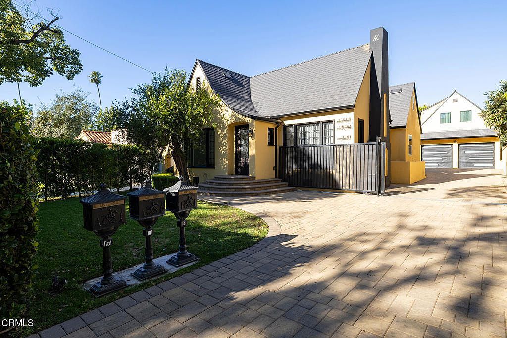 1161 Ruberta Ave Glendale, CA 91201 - Thumbnail 2