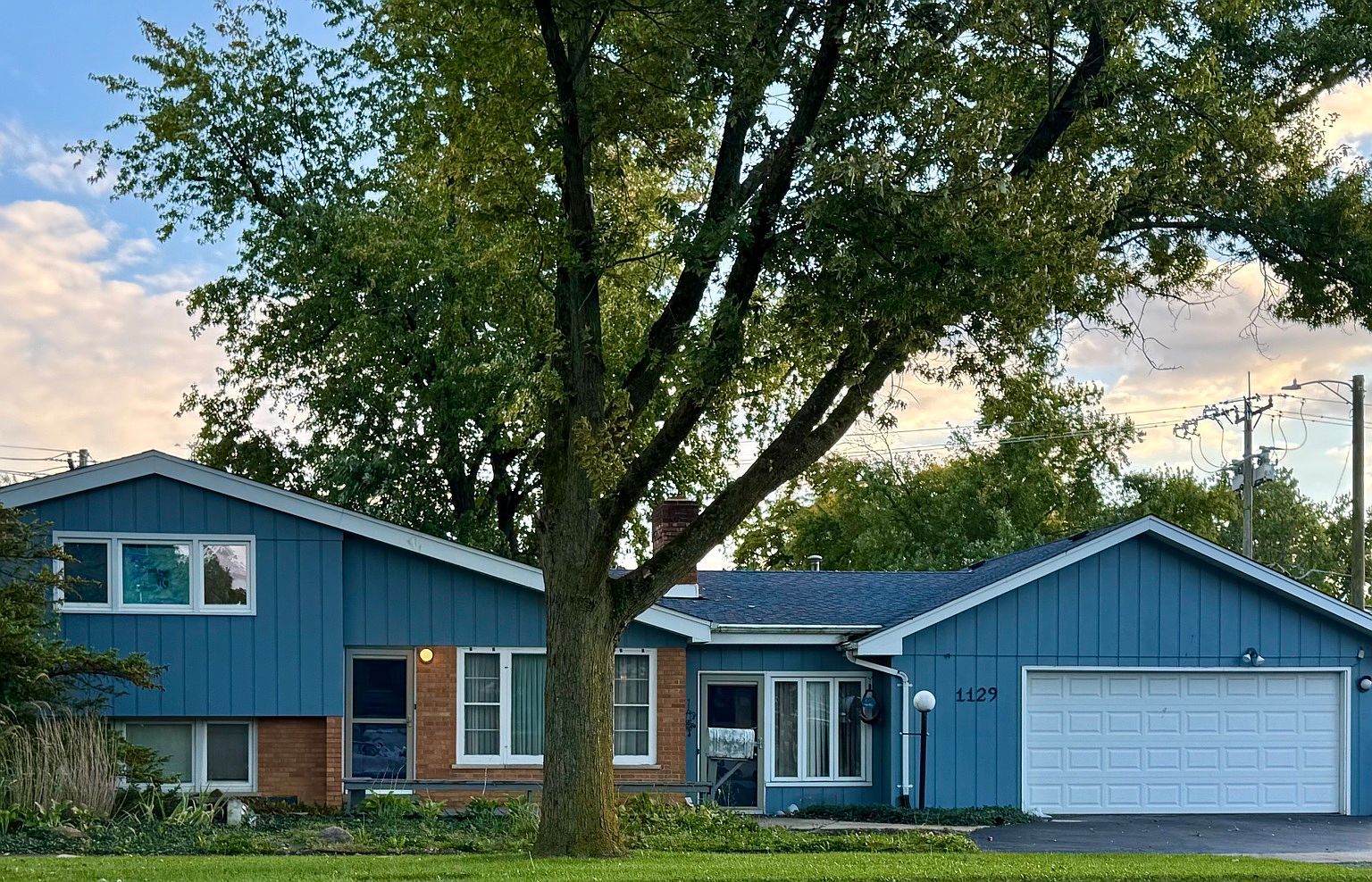 1129 183rd St Homewood, IL 60430 - Thumbnail 2