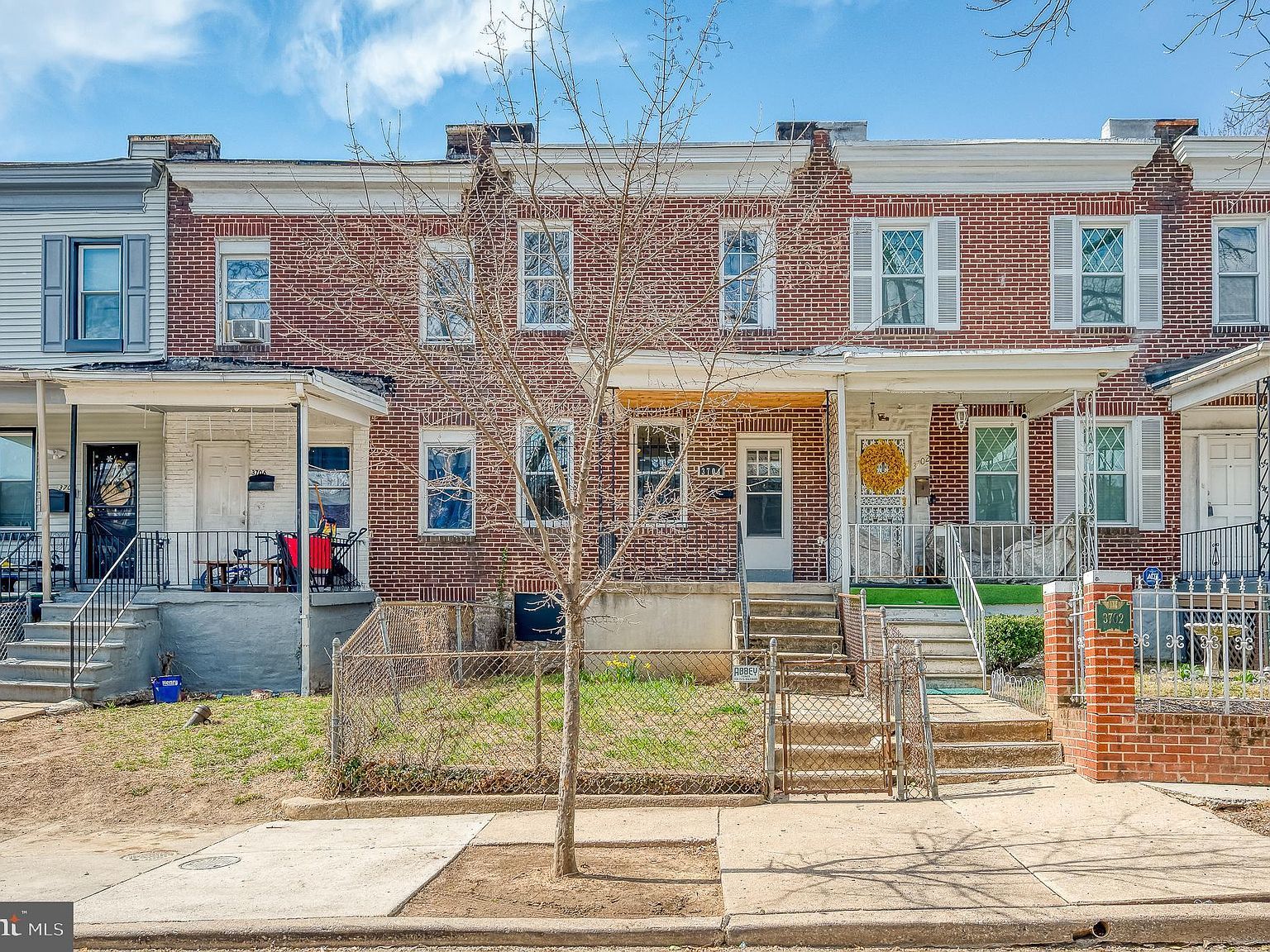 3704 Beehler Ave Baltimore, MD 21215 - Thumbnail 2